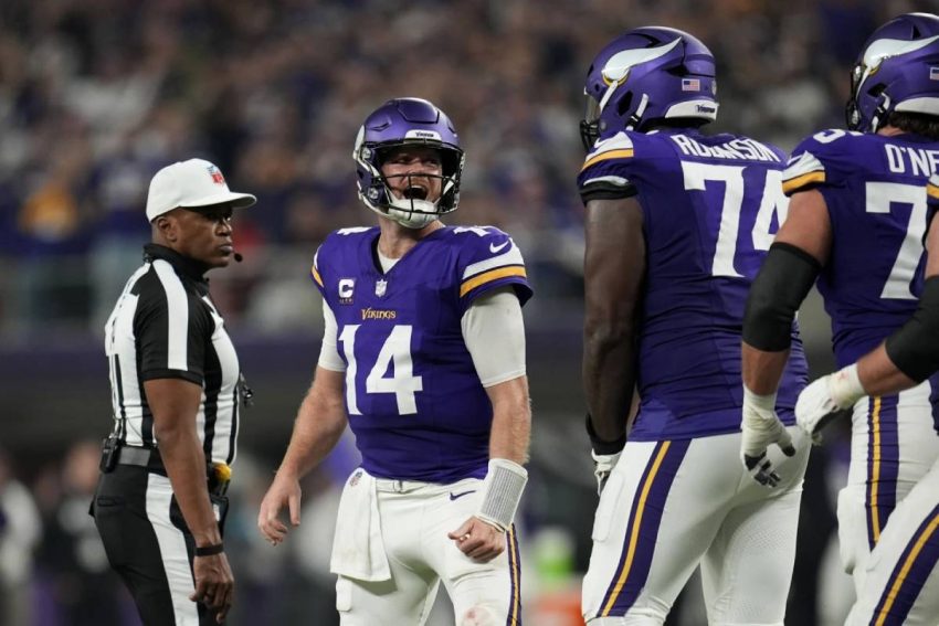 Minnesota Vikings Win Over Indianapolis Colts (21-13) with Strong Defense