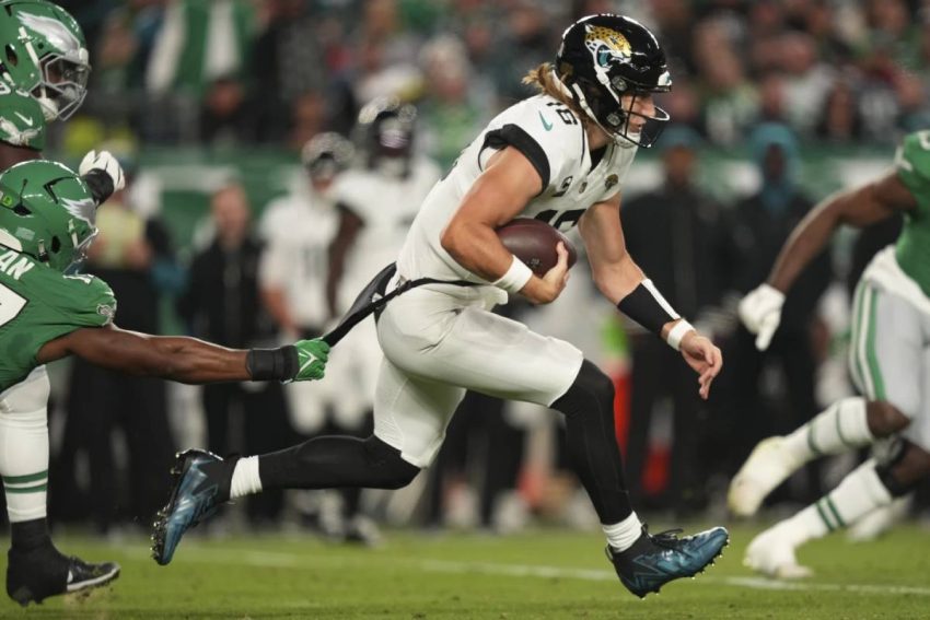Trevor Lawrence Nearly Achieves Feat in Eagles-Jaguars Game with a Score of 28-23