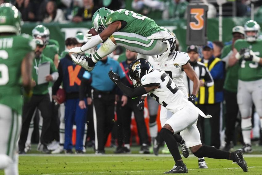 Week 9 Players: Saquon Barkley Stands Out