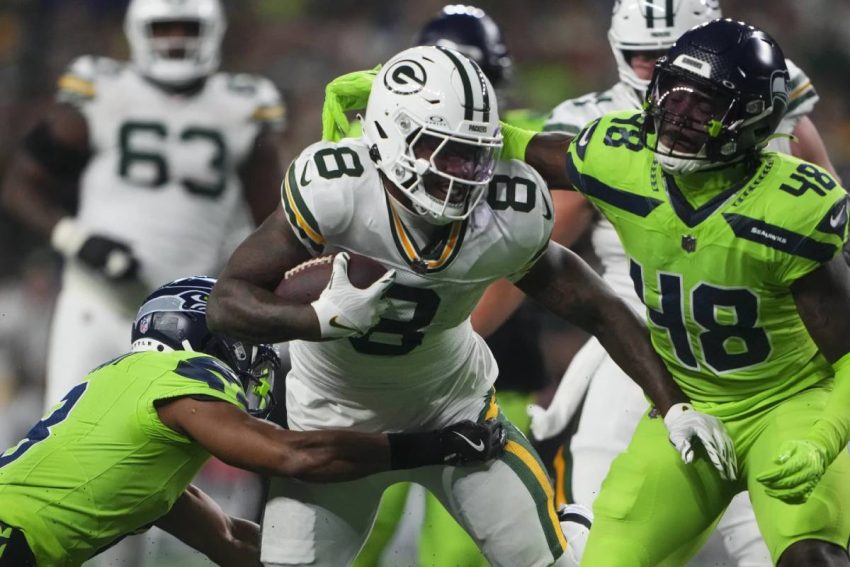 Green Bay Packers Tighten Game, Defeat Seattle Seahawks 30-13