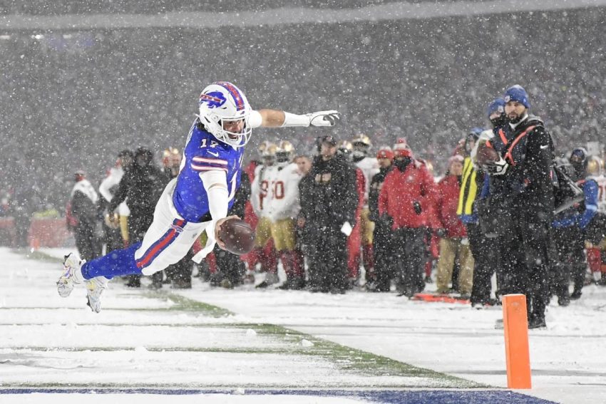 Historic Performance by Josh Allen Leads Buffalo Bills to a Dominant 35-10 Victory Over the 49ers