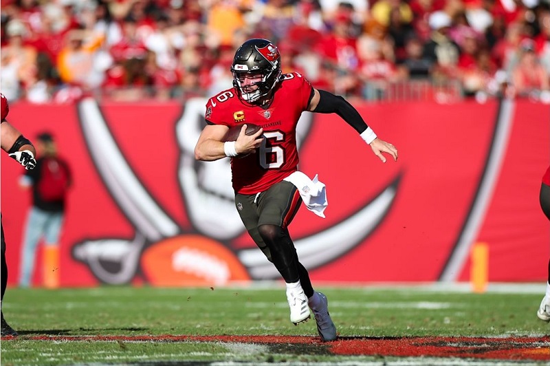 Baker Mayfield Leads Tampa Bay Buccaneers to Playoffs with 27-19 Victory Over Saints