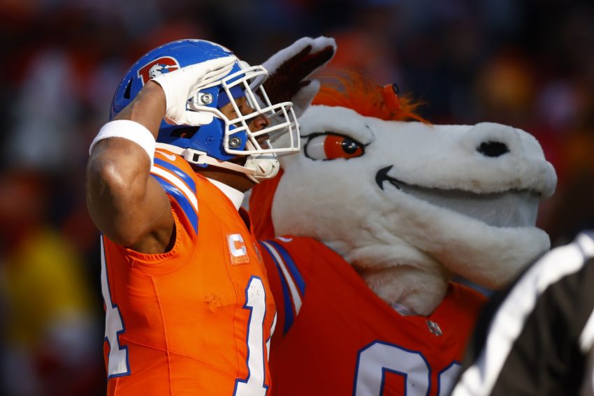 "Interseason: Denver Broncos Aim to Continue Growth"