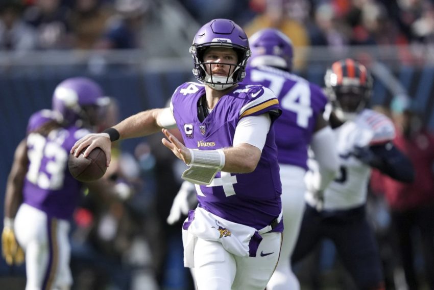 Sam Darnold Leads as Quarterback in Free Agency